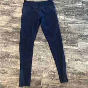 Navy leggings